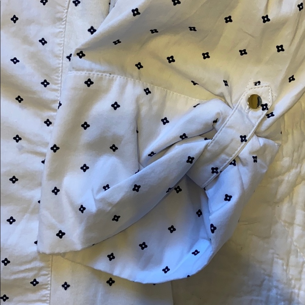 Button down blouse - Picture 3 of 5